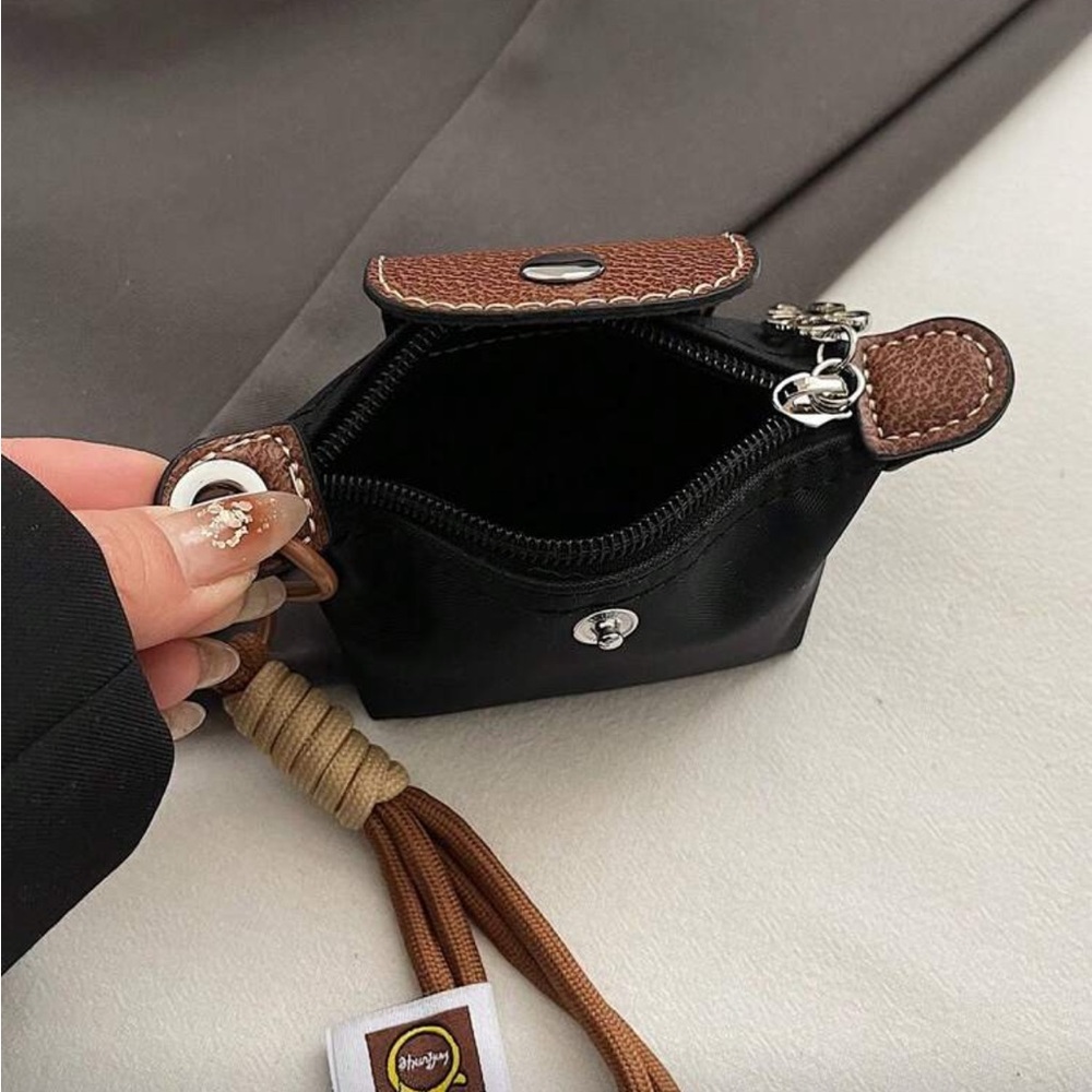 Black Mini Keychain - Picture 3 of 4